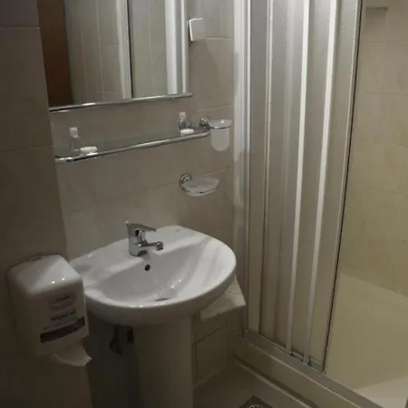 Saraj Otel