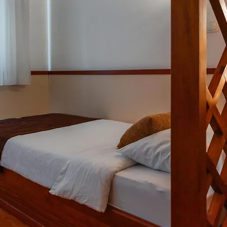 Otel Saraj