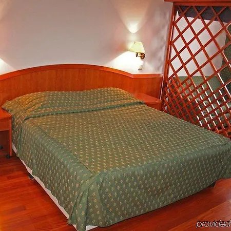Saraj Hotel